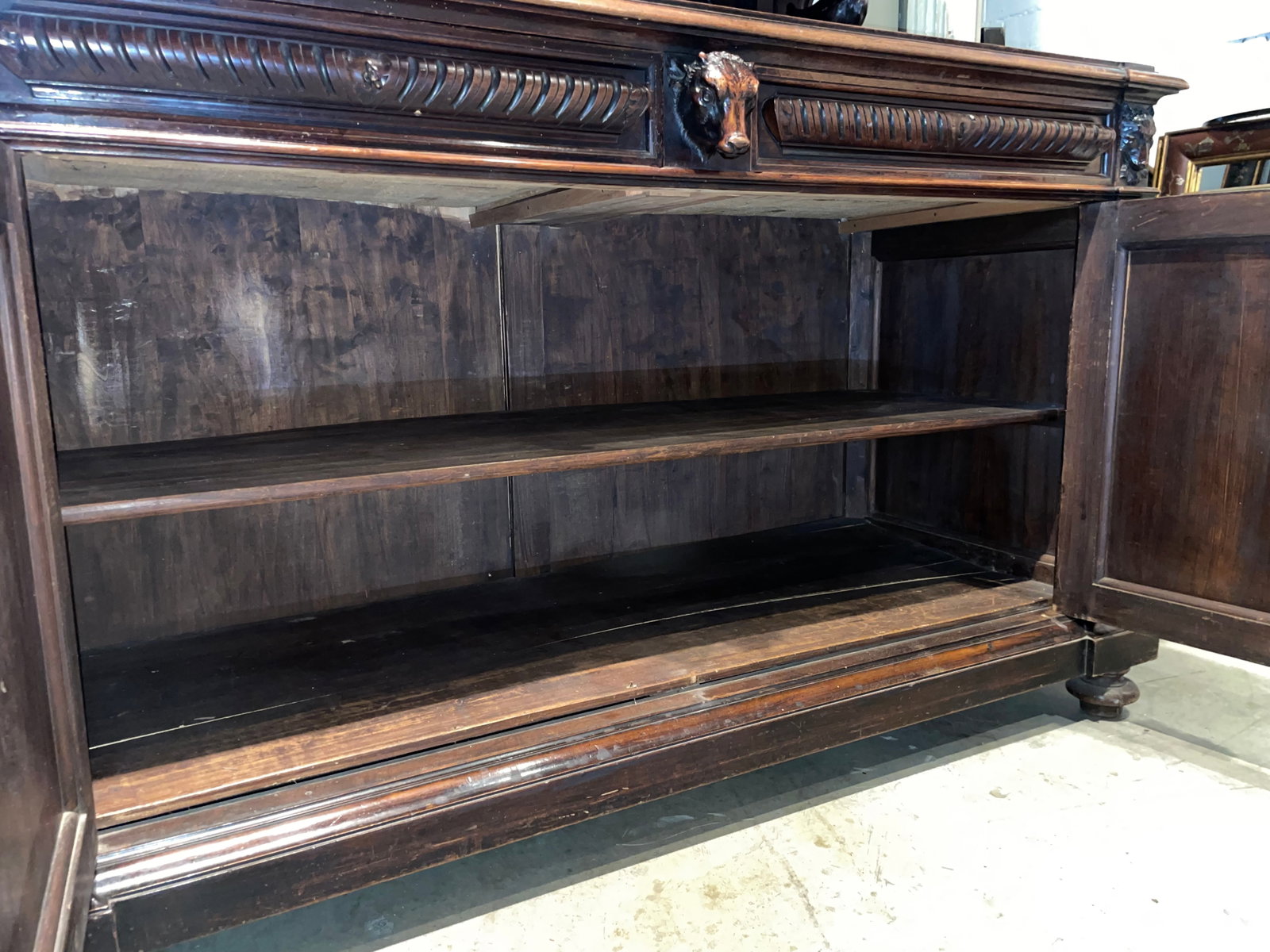 1852 Ornate Italian Vitrine - 12