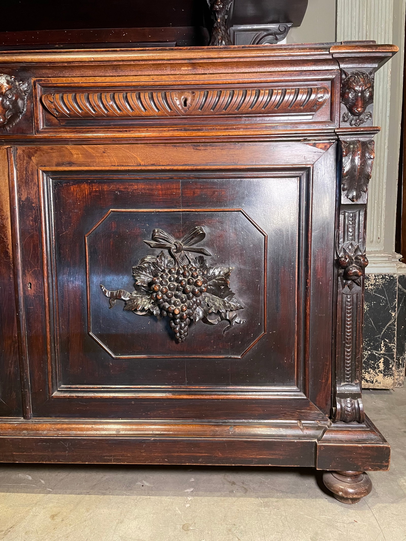 1852 Ornate Italian Vitrine - 5