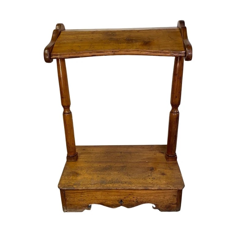 18th Century Antique Italian Prayer Kneeler: This is a simple yet beautiful 18th century Italian kneeler. Made of European Pine that has been waxed and oiled to display and preserve beauty of the wood. All parts are hand made and carved to