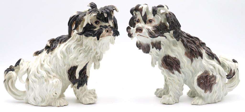 Important Pair of Meissen Porcelain Models of Bolognese Hounds (1 of 8)