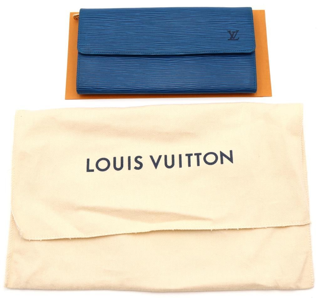 Louis Vuitton Porte-Monnaie Cult Toledo Blue Epi Long Wallet (1 of 5)