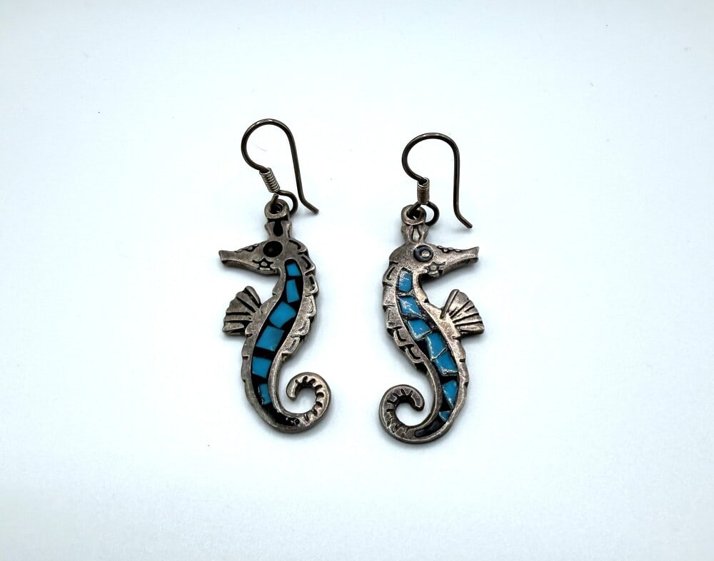 Taxco seahorse turquoise and onyx inlaid earrings: Vintage Taxco seahorse earrings inlaid with turquoise and onyx MCM design period