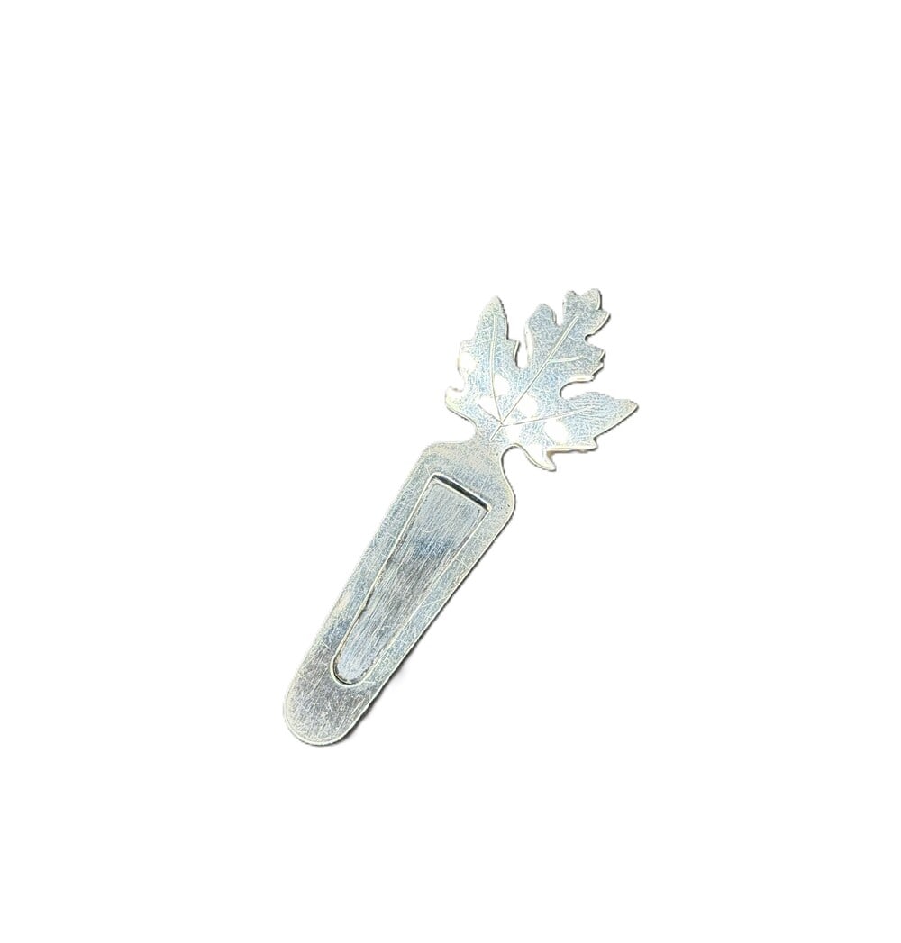 Tiffany & Co.maple leaf book mark/page clip sterling late 20th century: 925/sterling silver Tiffany & Co signed book mark 23/4 long