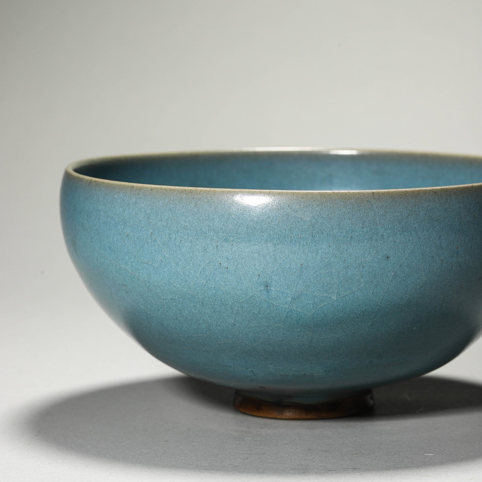 A CHINESE JUN WARE BOWL. - 2