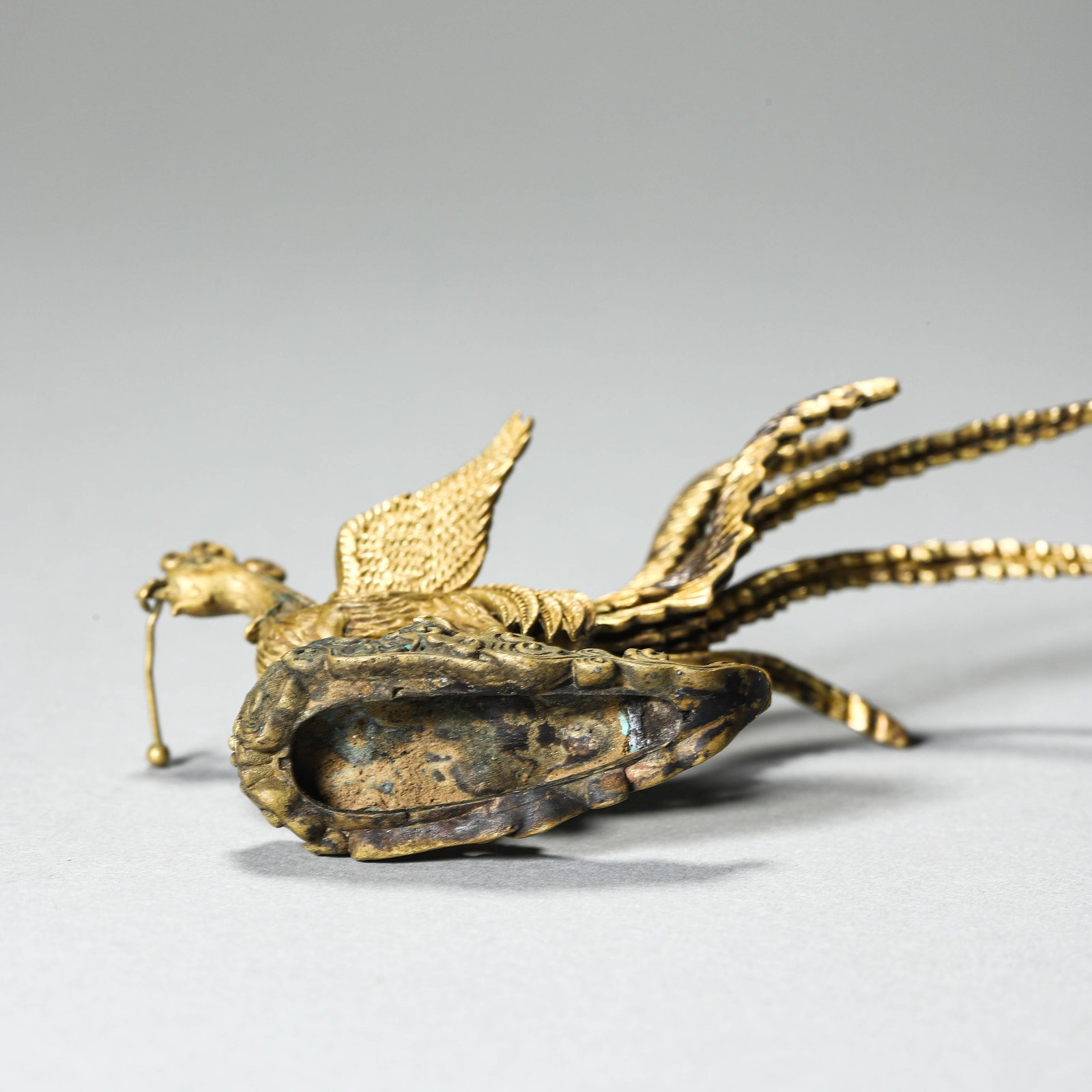 A CHINESE BRONZE PHOENIX FIGURE. - 7