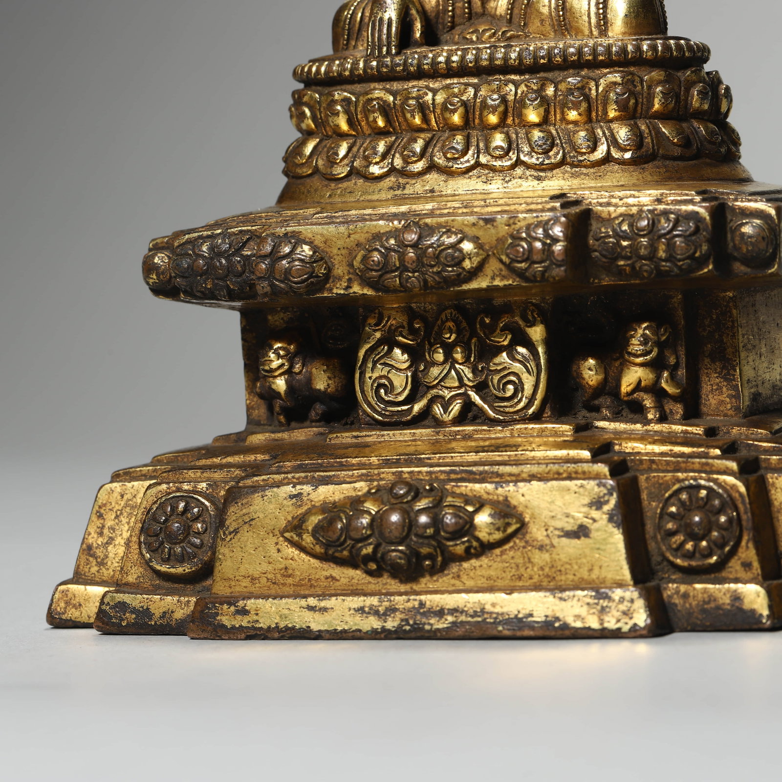 A GILT-BRONZE BUDDHA - 3