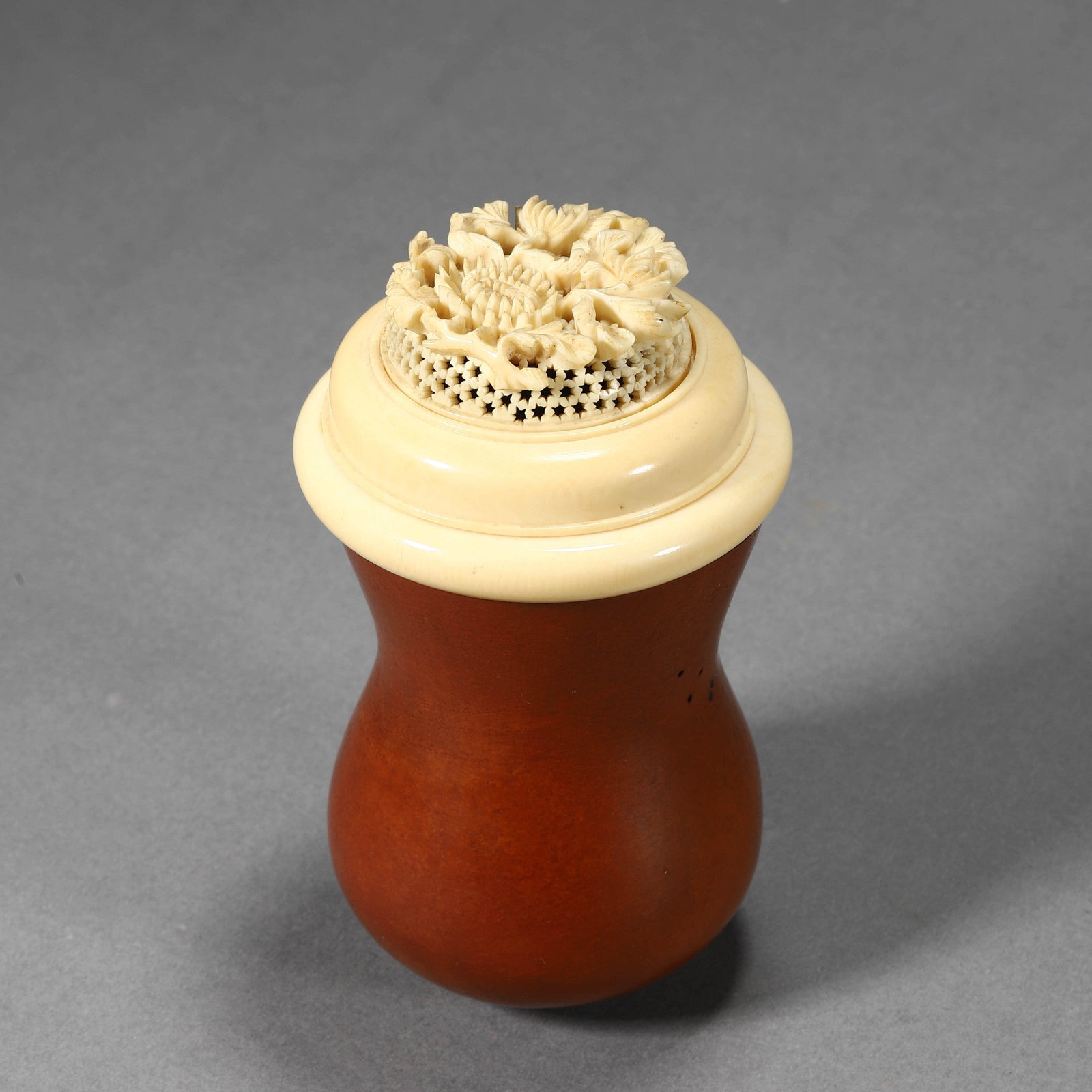 A CARVED GOURD-FORM VESSEL - 2