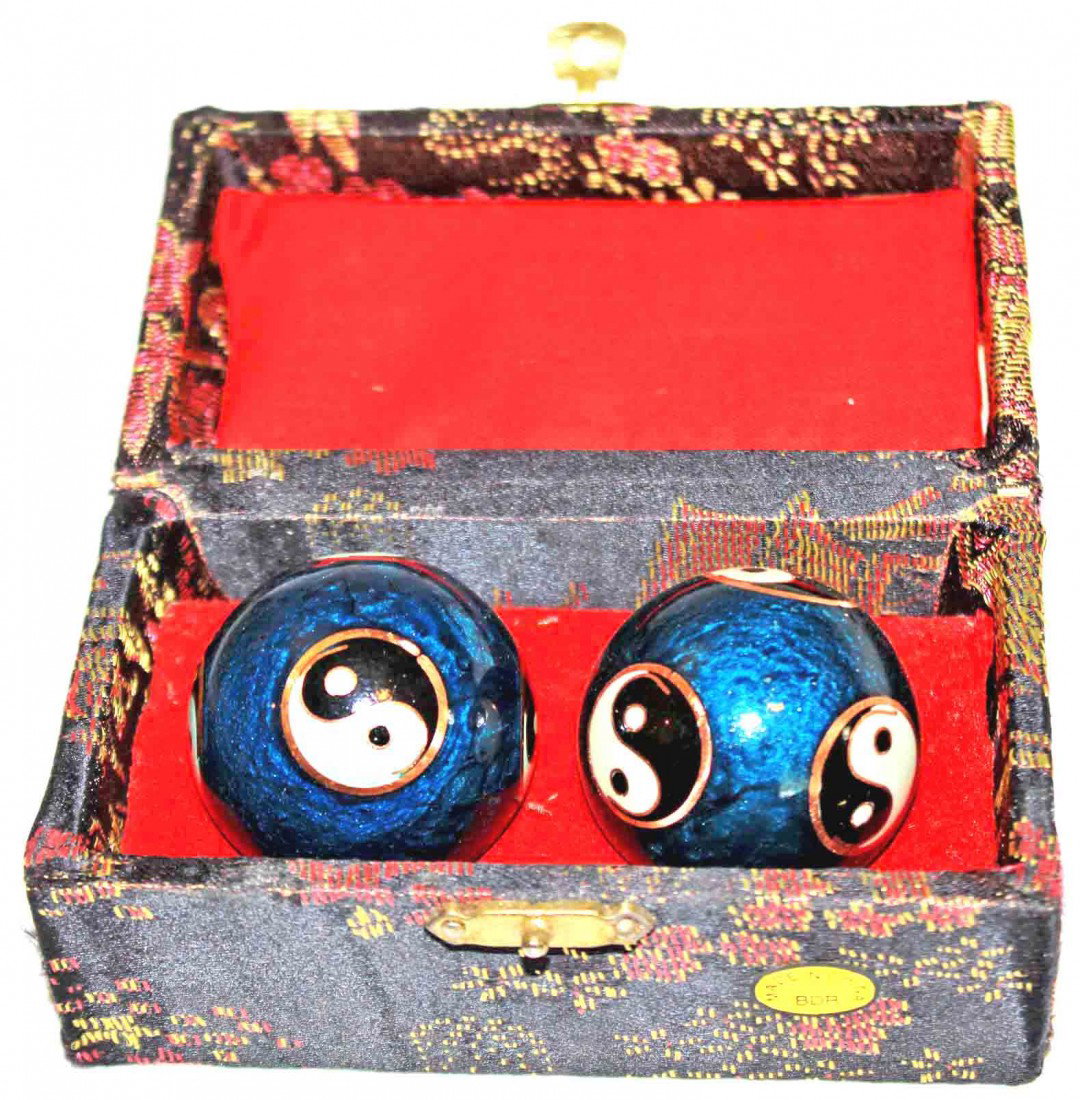 Pair of Chinese Meditation Balls in Brocade Box: Pair of Chinese Meditation Balls in Brocade Box