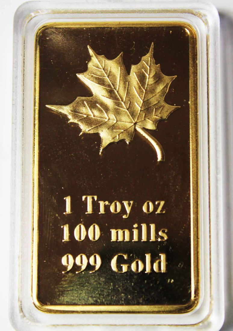 1oz. 24k .999100 Mills Gold Maple Leaf Clad Bar Mnt: 1oz. 24k .999100 Mills Gold Maple Leaf Clad Bar Mint