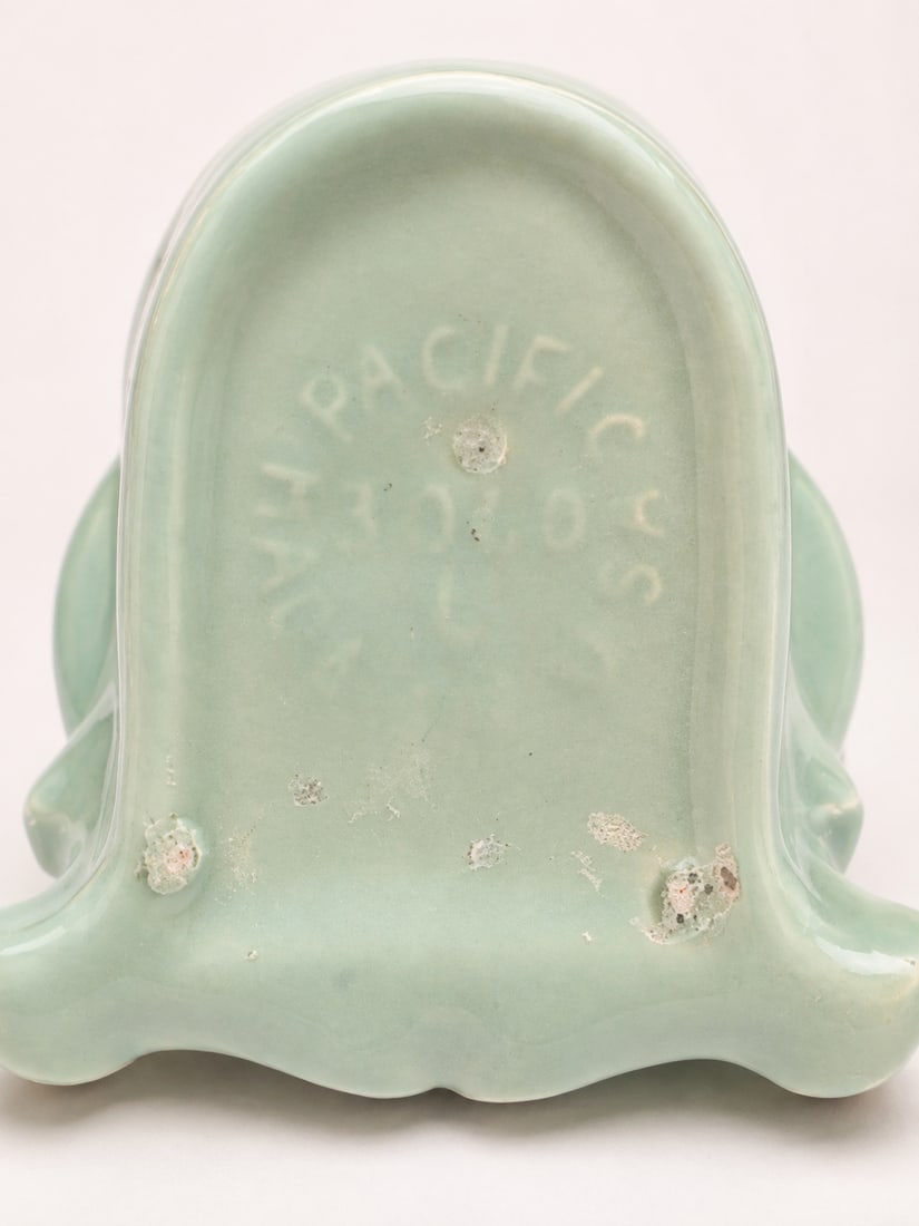 Pair of Pacific Clay Cameo Profile Ceramic Vases - 5