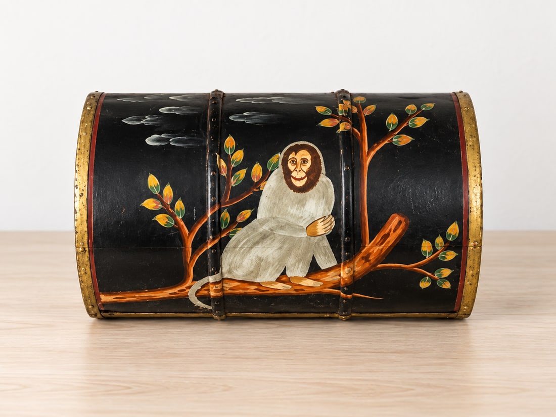 Hand-Painted Folk Art Wooden Trunk with Monkey Motifs - 3