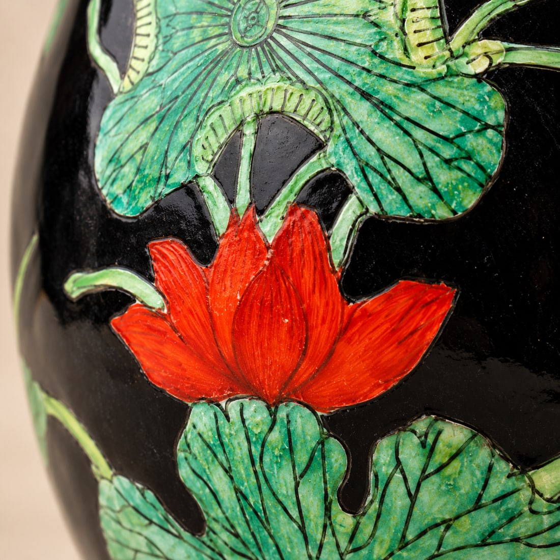 Chinese Black Lacquer Ginger Jar with Hand-Painted Lotus Motif - 3