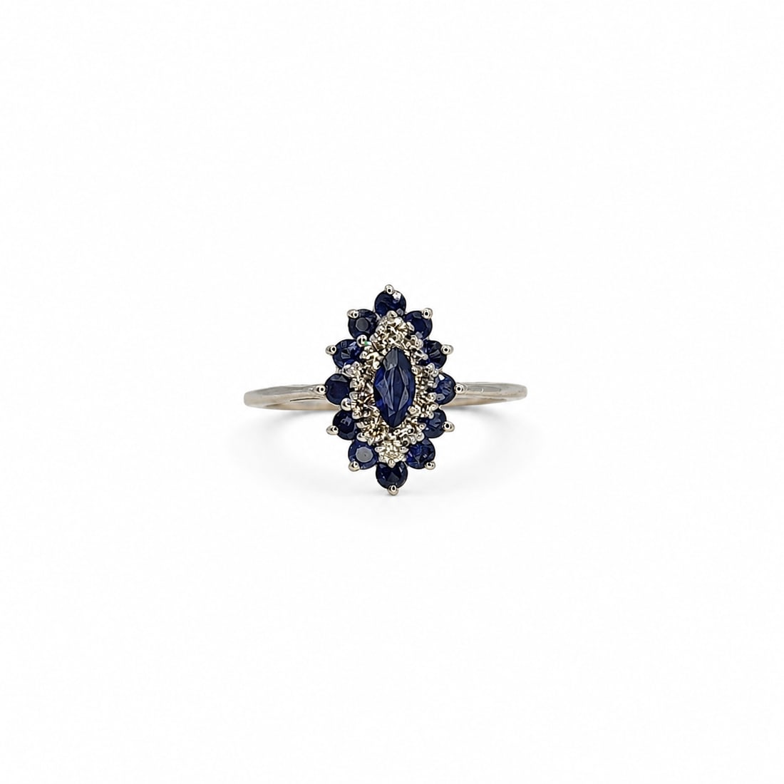 White gold diamond sapphire ring