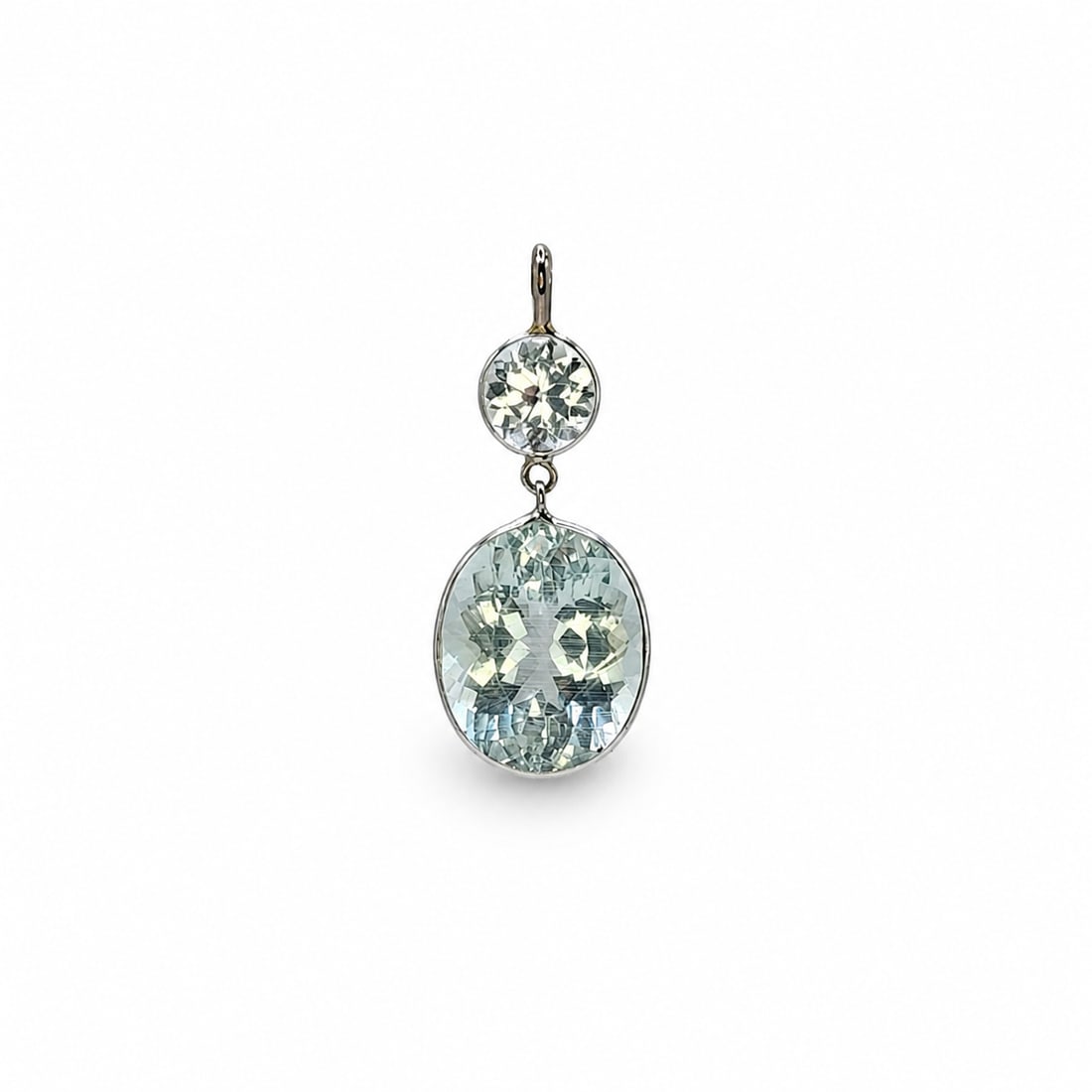 White gold Aquamarine pendant