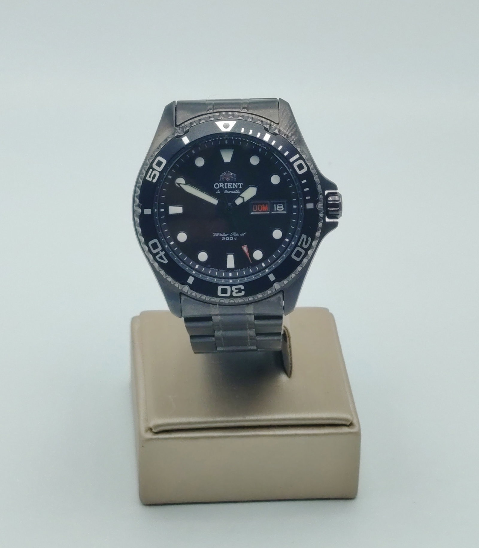 Orient "Mako II" Black Dial PVD Automatic Diver's Watch - Ref. AA02-E0-A / Full Set with Box (1 of 10)