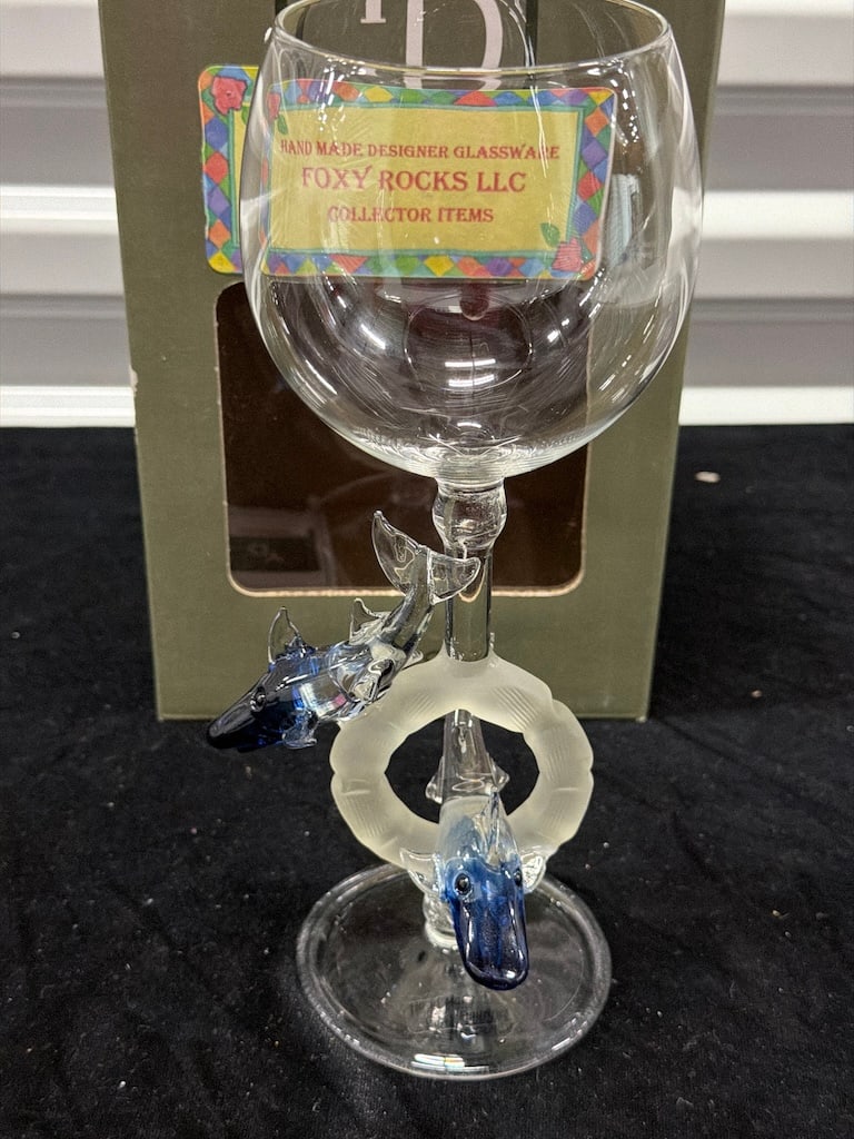 Decorative hand blown wine glass LF 317 (1 of 6)