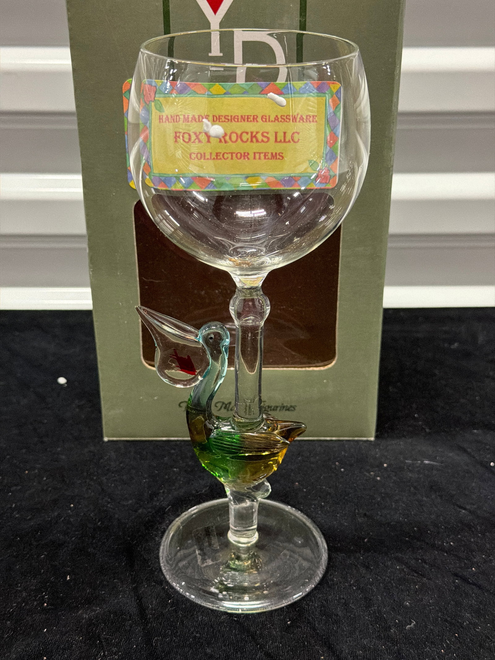 Decorative hand blown wine glass LF 328: Decorative hand blown wine glass