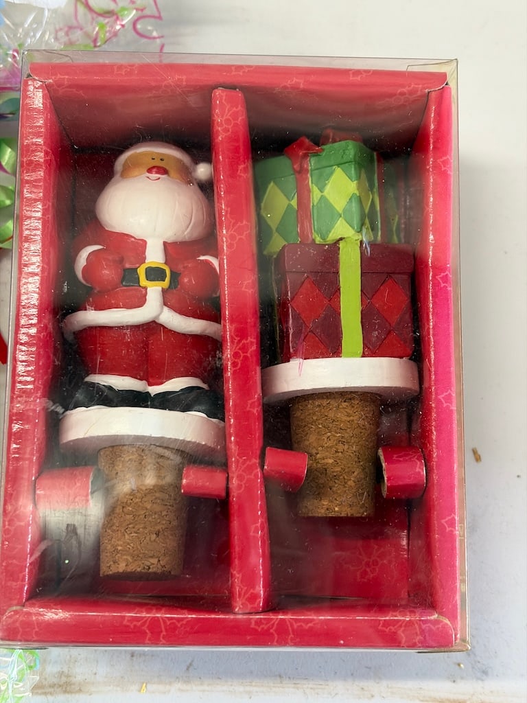 Vintage Holiday Kitchenware Set - 4
