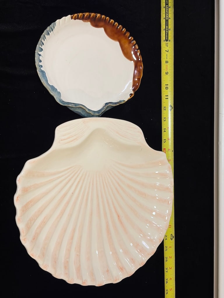 Vintage Shell-Shaped Ceramic Plates Set - 2