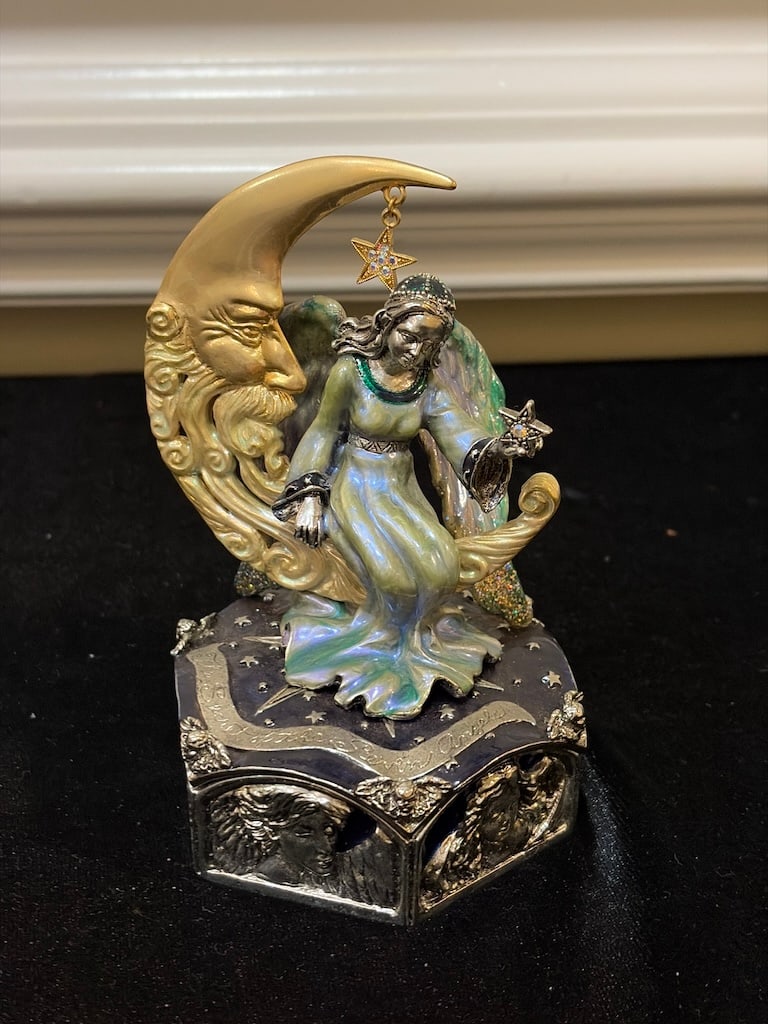 Vintage Kirk’s Folly Celestial Moon & Angel Jeweled Trinket Box (1 of 4)