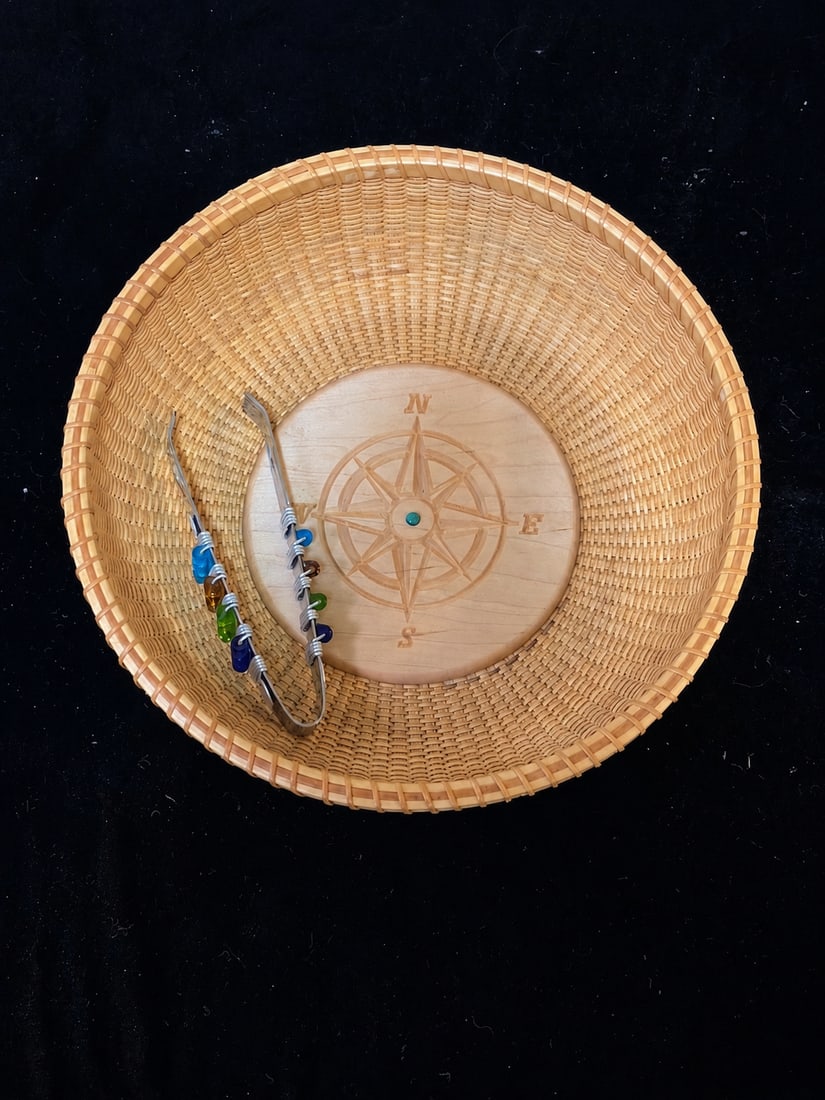 Joyce 2020 Nantucket-Style Woven Basket with Compass Rose (1 of 5)