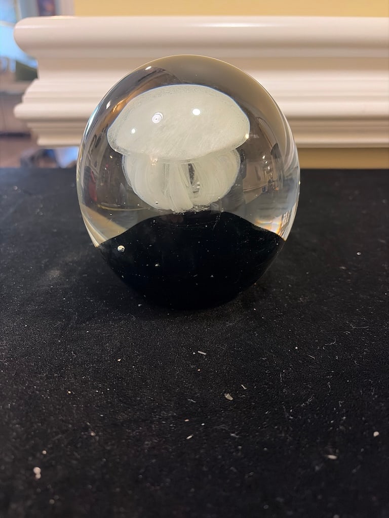 Dynasty Gallery Art Glass Jellyfish Paperweight 3 - 4" (1 of 3)