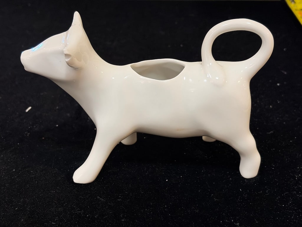 Vintage French Modernist Porcelain Cow Creamer / Pitcher – Signed, Made in France (1 of 4)