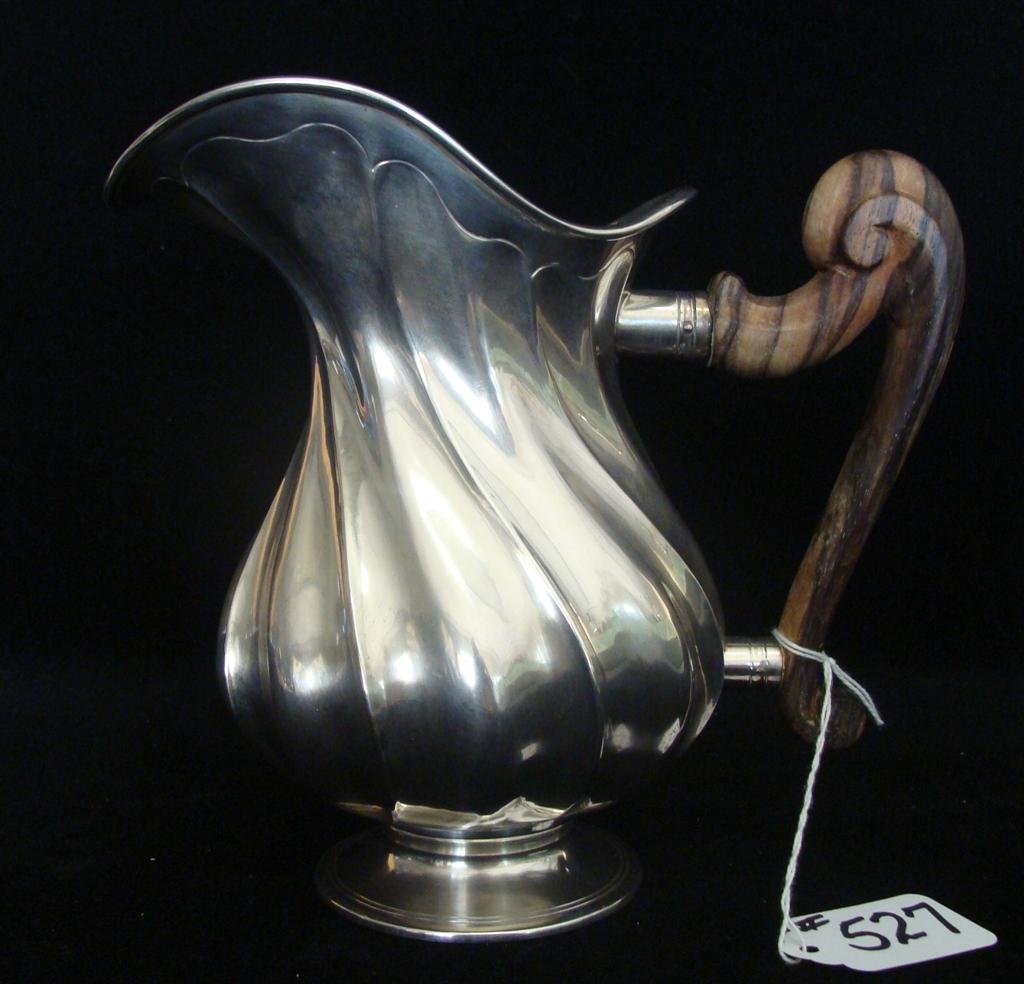 Signed Buccellati Sterling Silver Milk Pitcher: Signed Buccellati Sterling Silver Milk Pitcher, This is One of the Finest Italian Silversmiths in the World! 13.96 Troy Oz. Auction Estimate $1000-2000.