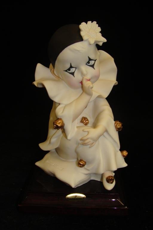 Giuseppe Armani Figurine: Pierrot Sucking Thumb #750F.: Giuseppe Armani Figurine: Pierrot Sucking Thumb #750F. Depicts Baby Pierrot Sucking Thumb. Box & COA. Auction Estimate: $150-250.