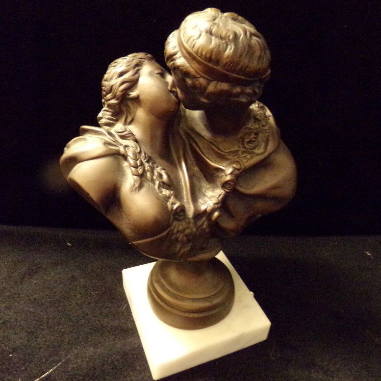 Austin Productions Cold Cast Bronze Bust Statue: Cold Cast Bronze Bust Statue of Lover's Embrace by Austin Productions on a marble base. Vintage – Mid Century Modern. Circa 1960's. 9"ht.