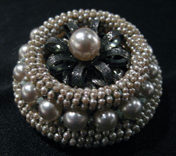 Vintage Signed Miriam Haskell Seed Pearl Brooch/Pin: Signed Miriam Haskell seed pearl brooch - Measures 1-3/4" diameter.