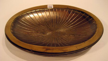 Raymor Jenefred-ware Ben Seibel Design shallow bowl: Raymor Jenefred-ware, Ben Seibel design, shallow oval bowl, 1.75" high, 10.75" diameter.