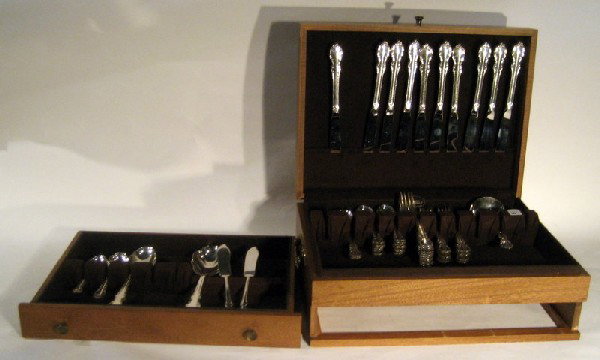 Rogers Bros, "Reflection" Pattern Silver-Plated Flatwar