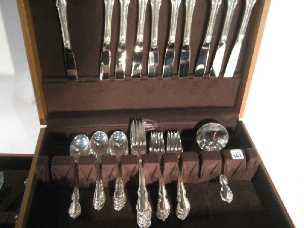 Rogers Bros, "Reflection" Pattern Silver-Plated Flatwar - 3