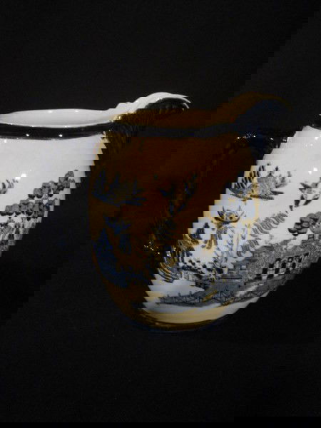 Buffalo Pottery 1907 "Blue Willow" Pitcher: Buffalo Pottery "Blue Willow" pattern pitcher - stamped "Buffalo Pottery 1907" - antique - 6" high