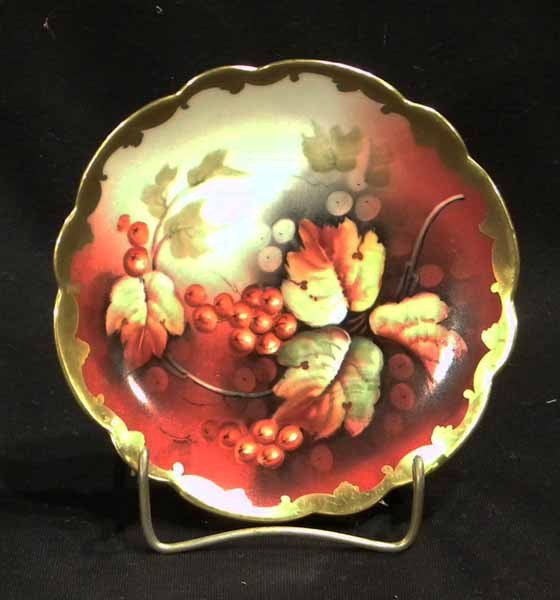 Small Pickard Plate, signed Leon: Small Pickard Plate, signed Leon, 6.5" diameter - Antique.