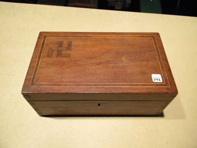 Hinged Lidded Wooden Box With Line Inlay And