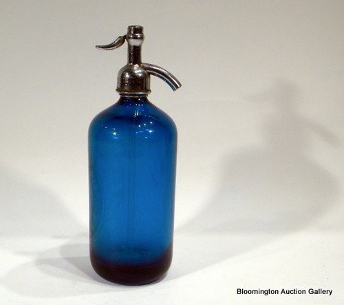 Rainbow Beer Adv. Seltzer Bottle: Rainbow Beer Distributer advertising seltzer bottle. Vintage. 11.5" high