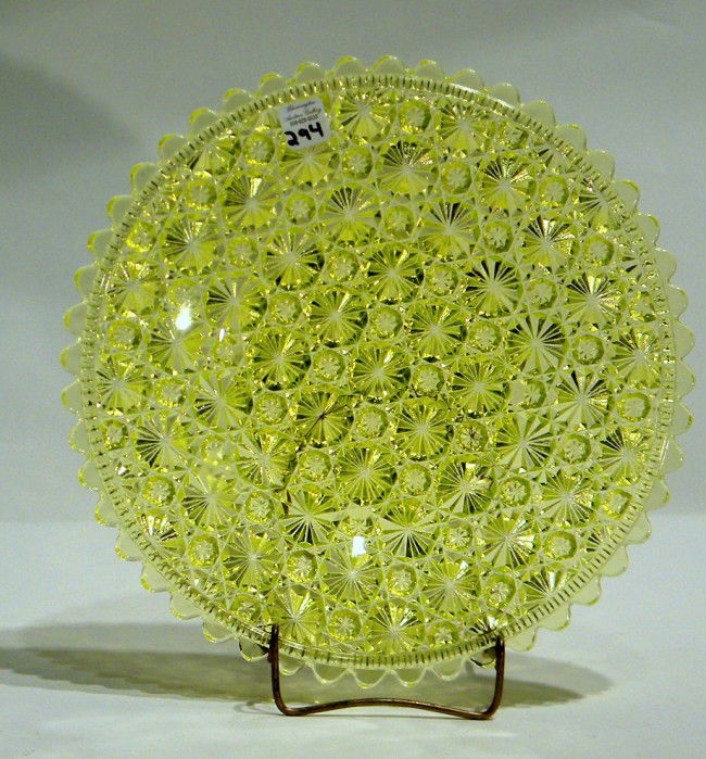 Vaseline Glass "Daisy and Button" Plate