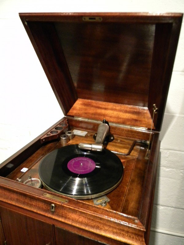 Victor Victrola Model VV-XIV, Walnut Cased, Antique: Walnut cased Victor Victrola model VV-XIV, 47" high, 22" wide - antique
