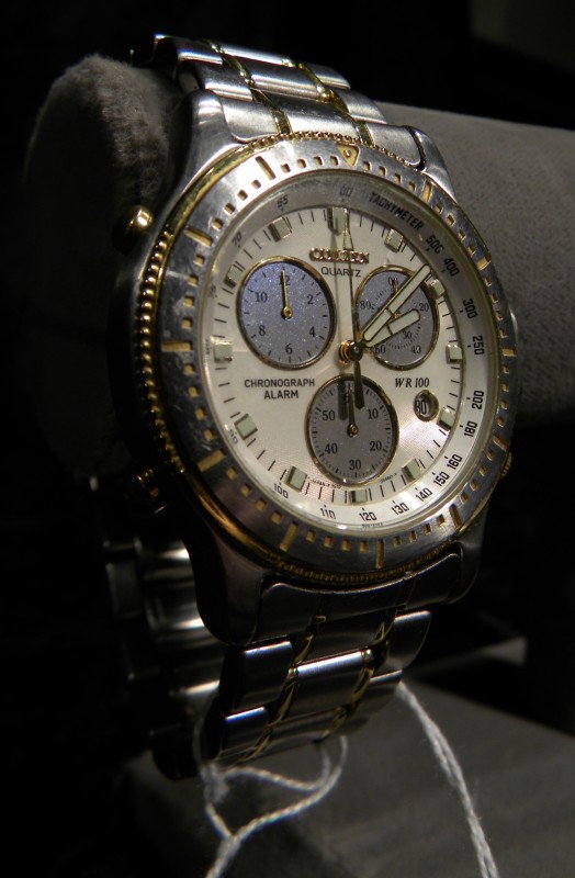 Citizen WR100 Men's Watch, Working: Citizen WR 100 mens wrist watch in stainless steel case - working condition - modern