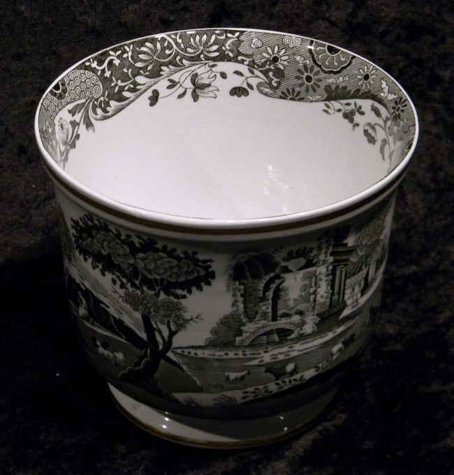 Copeland Spodes Italian Cache Pot: Spode's Italian Cache Pot #1937, Black transfer with gold rim, marked Copeland England, 6" high, 6.75" wide.