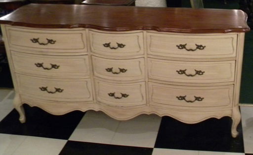 French Provincial Style White Wash 9 Drawer Dresser Apr 15 2011