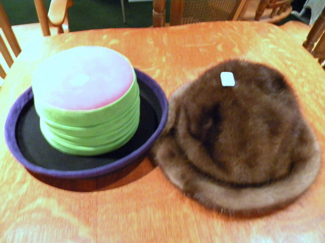 2 Ladies Hats - 1 Mink & 1 Felt Kokin New York: 2 Ladies hats: one mink and one felt Kokin New York