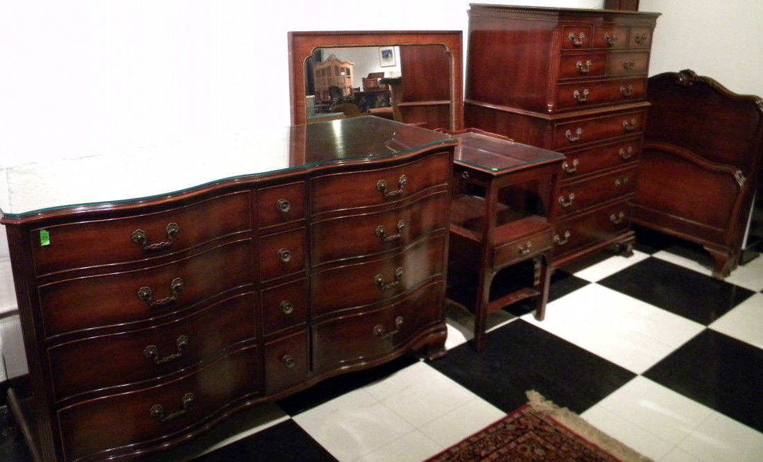 Furniture Co. Mahogany Bedroom Set Kindel Furniture Co. Mahogany Bedroom Set - Furniture Co. Mahogany Bedroom Set