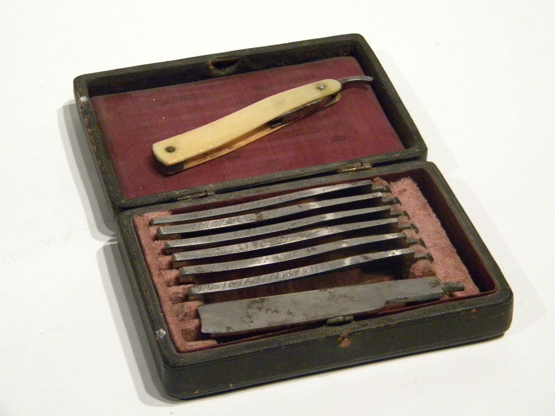 1800's Straight Razor Set w/7 Day Razors, WOB