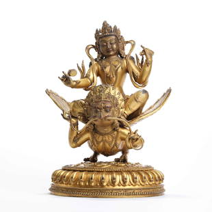 A Gilt Bronze Statue Of Maha-Mayurividya-Rajni: A Gilt Bronze Statue Of Maha-Mayurividya-Rajni 17世纪 铜鎏金孔雀明王