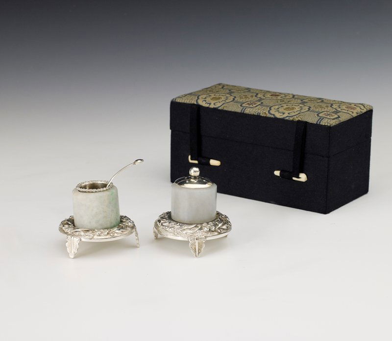 Vintage Sterling Jade Open Salt Celler & Footed Pe: Each of characteristic cylindrical shape, and mounted in silver to make a condiment set for western market H: 2 in Diam 1 7/8 in