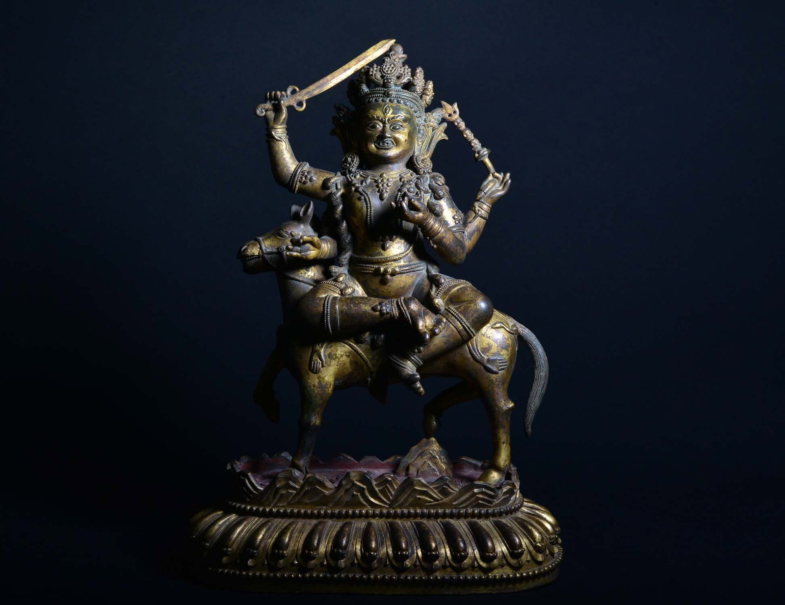 A GILT-BRONZE FIGURE OF PALDEN LHAMO.MING PERIOD (1 of 10)