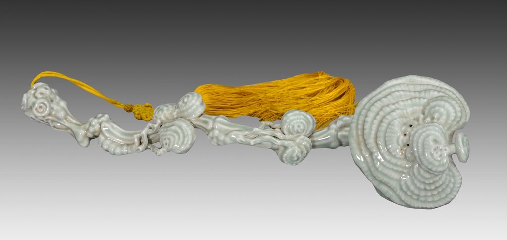 A CELADON-GLAZED RUYI-SCEPTER (1 of 5)